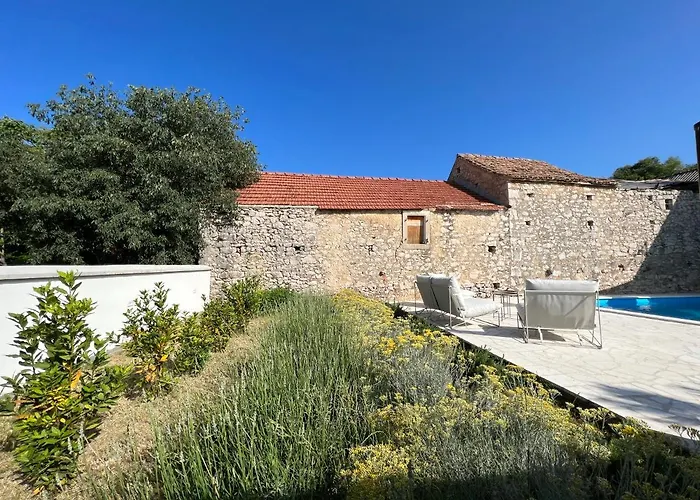 Boutique House Ika With Private Swimming Pool
