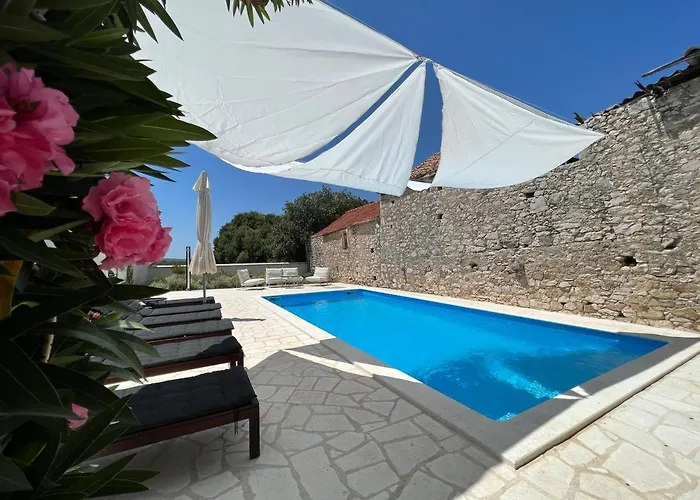 Boutique House Ika With Private Swimming Pool